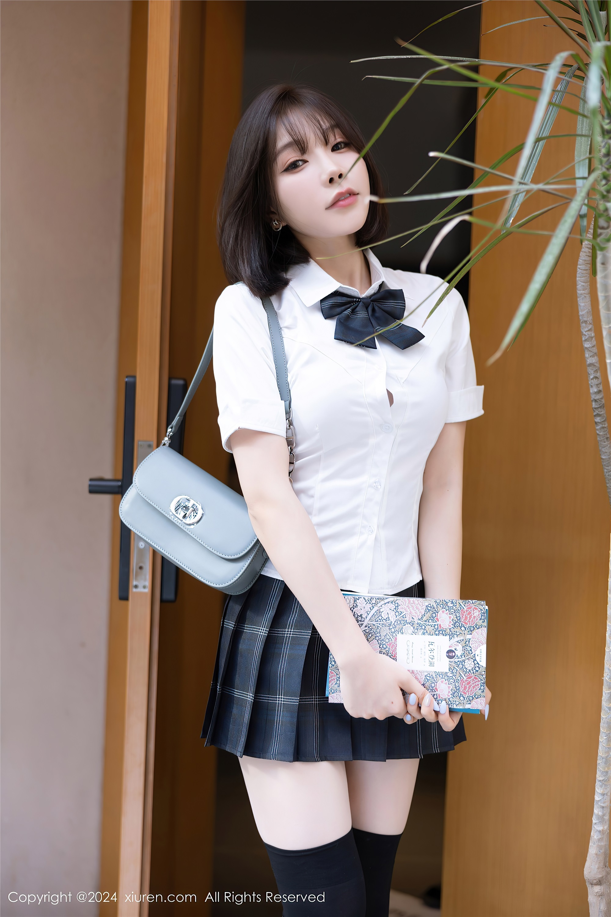 Xiuren秀人网 2024.07.01 NO.8785 徐莉芝Booty